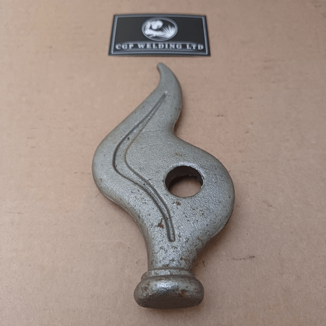 Solid Cast Steel Weldable Flame Railhead Finial