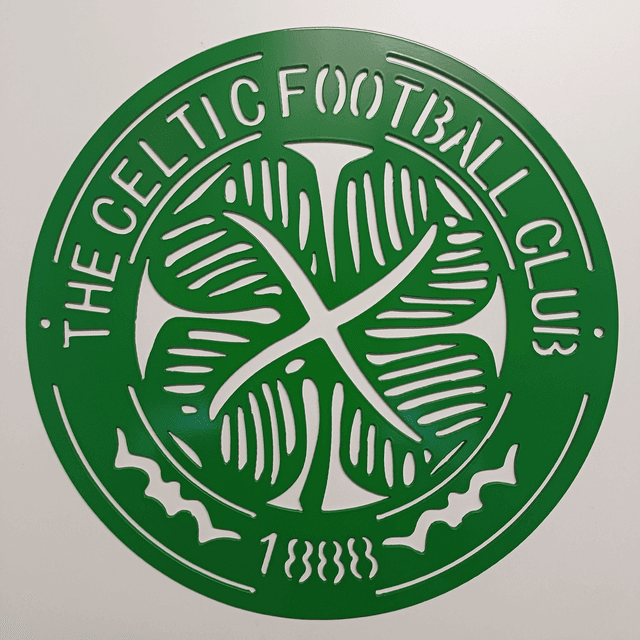 6x Custom Football Badges